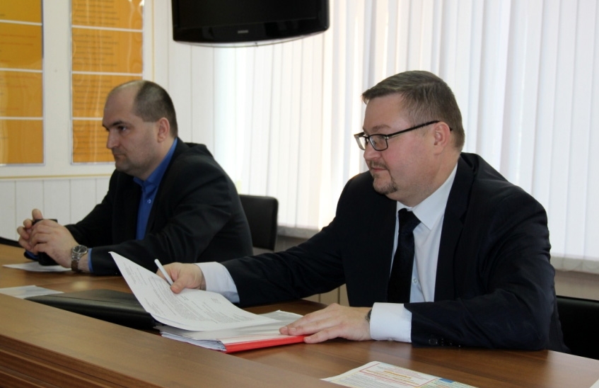 Члены общественного совета при УВД узнали о двух случаях коррупции в полиции