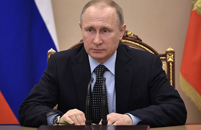 Владимир Путин и Дмитрий Медведев отчитались о своих доходах