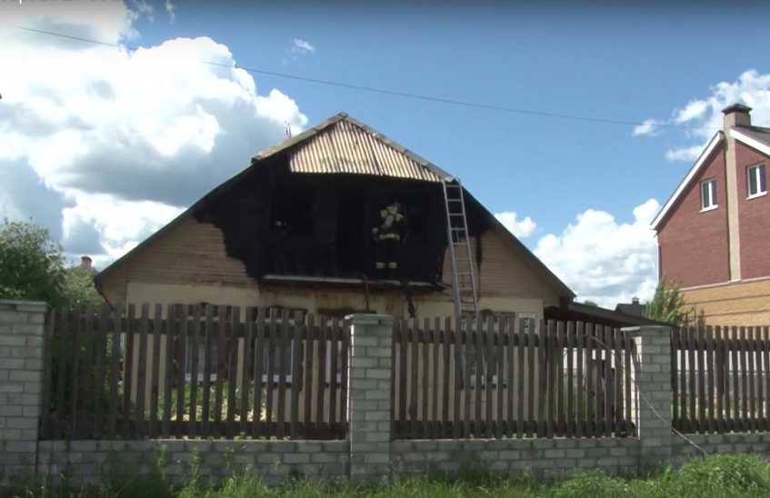 На улице Мичурина на прошлой неделе горел дом
