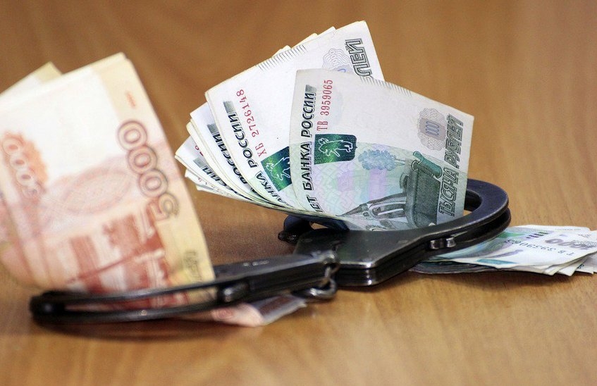 Двое преподавателей в Арзамасе подозреваются во взяточничестве