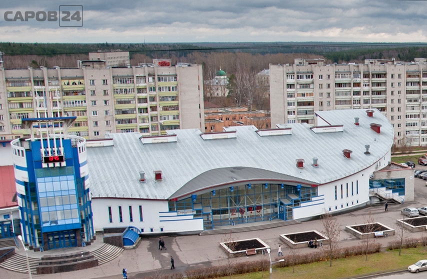 В Ледовом дворце возобновляются сеансы массового катания