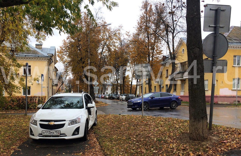 На перекрестке улиц Гагарина и Чапаева произошло ДТП