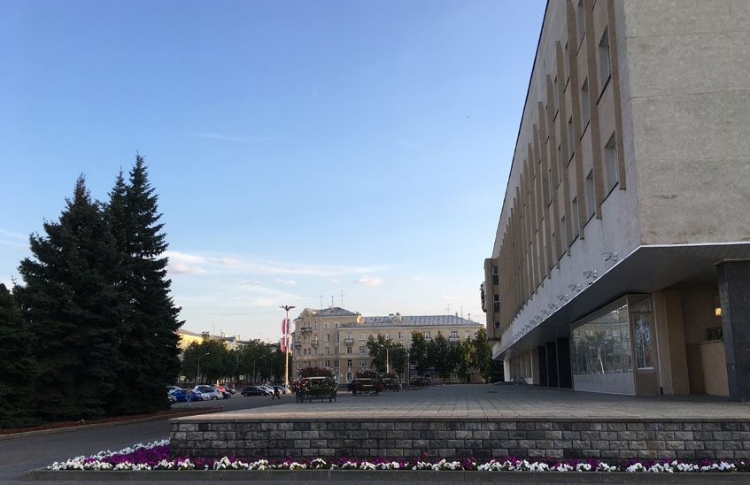 Несколько кабинетов здания администрации отремонтируют
