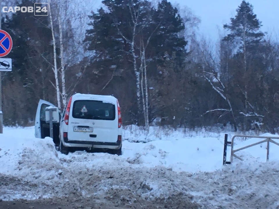 На перекрестке улиц Зернова и Садовой произошло ДТП (ВИДЕО)