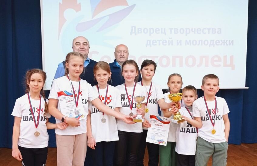 Юные саровчане выиграли турнир по шашкам в Москве