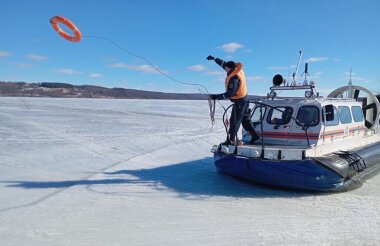 Нижегородские спасатели сняли со льда за выходные 6 рыбаков