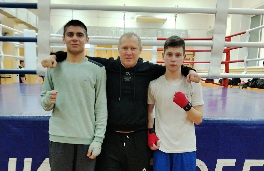 Саровские боксеры вернулись с наградами из областной столицы
