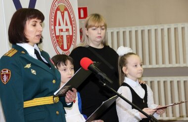 Мамы и дочери прочитали рассказы про Героев России