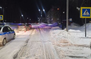 Автомобиль наехал на девочку на улице Академика Харитона