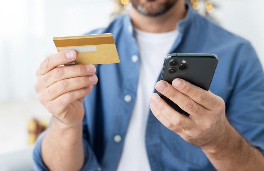 40-летний таксист стал жертвой мошенников