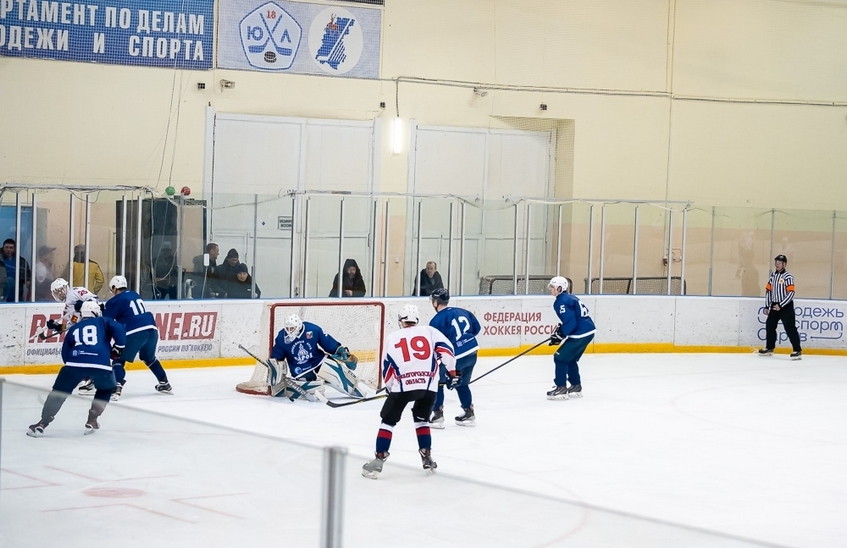 Хоккейный клуб «Саров» поборется за бронзу Чемпионата Нижегородской области по хоккею