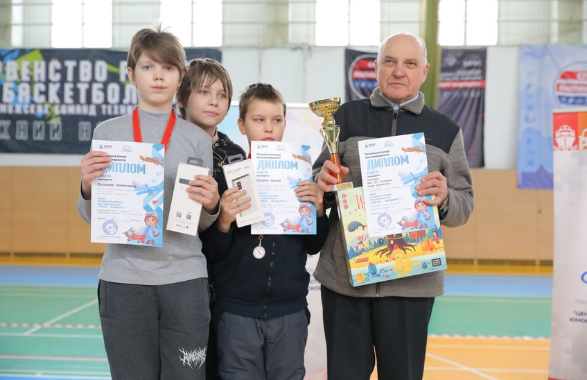 Саровские авиамоделисты завоевали медали областных соревнований