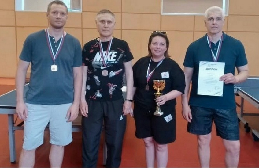 Ветераны Сарова выиграли награды на выездных соревнованиях по настольному теннису
