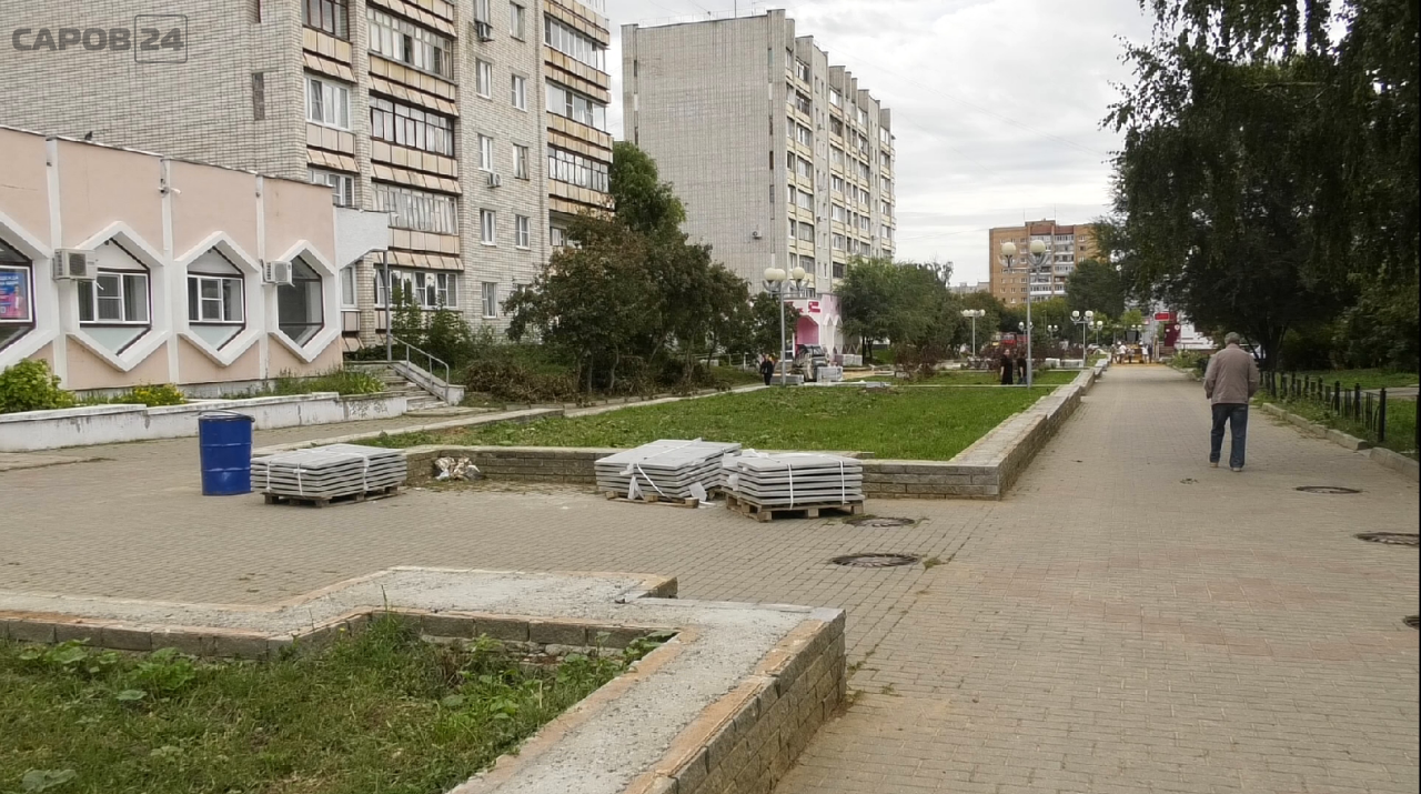 Продолжается благоустройство аллеи на улице Юности